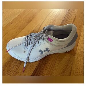NWOT UA Charged Escape 3 Evo Women’s Running Shoes 8.5 Off White Gray Blue